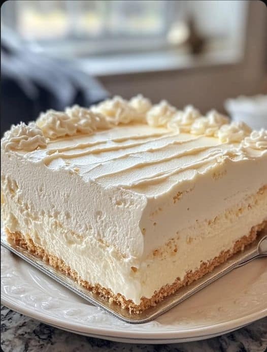The Perfect Homemade Vanilla Cake: Simple Yet Delicious 465223312_1078795120313069_9110711532977060315_n